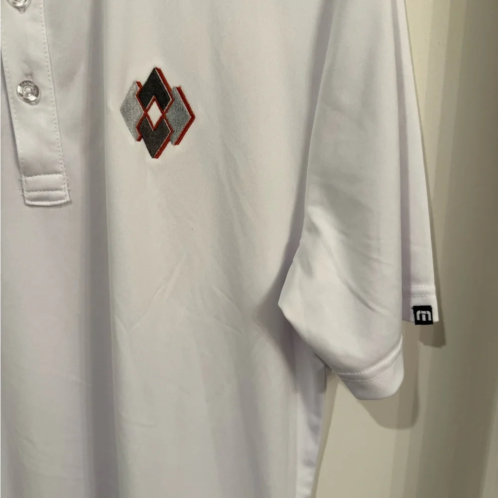 Travis Mathew Polo Shirt‎ Mens Size Medium White Solid Golf Short Sleeve